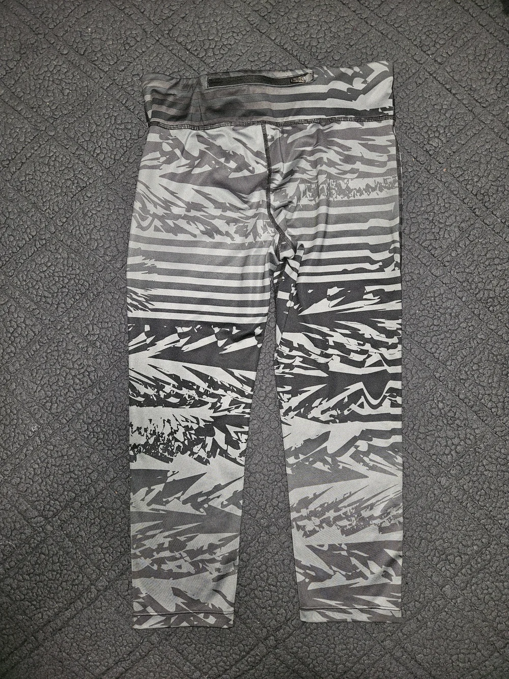 Nike Dri-FIT Women's Capri Leggings Geometric Abstract Print Black Gray M